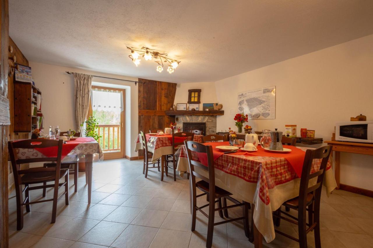 Eco Dimora Baltea - Affittacamere Al Verde Villaggio Di Rumiod サン・ピエール エクステリア 写真